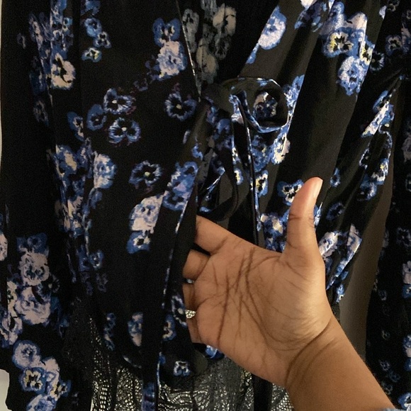 Free People Forties Feels Black Floral Bodysuit With Bell Sleeves Size Small - Picture 5 of 11
